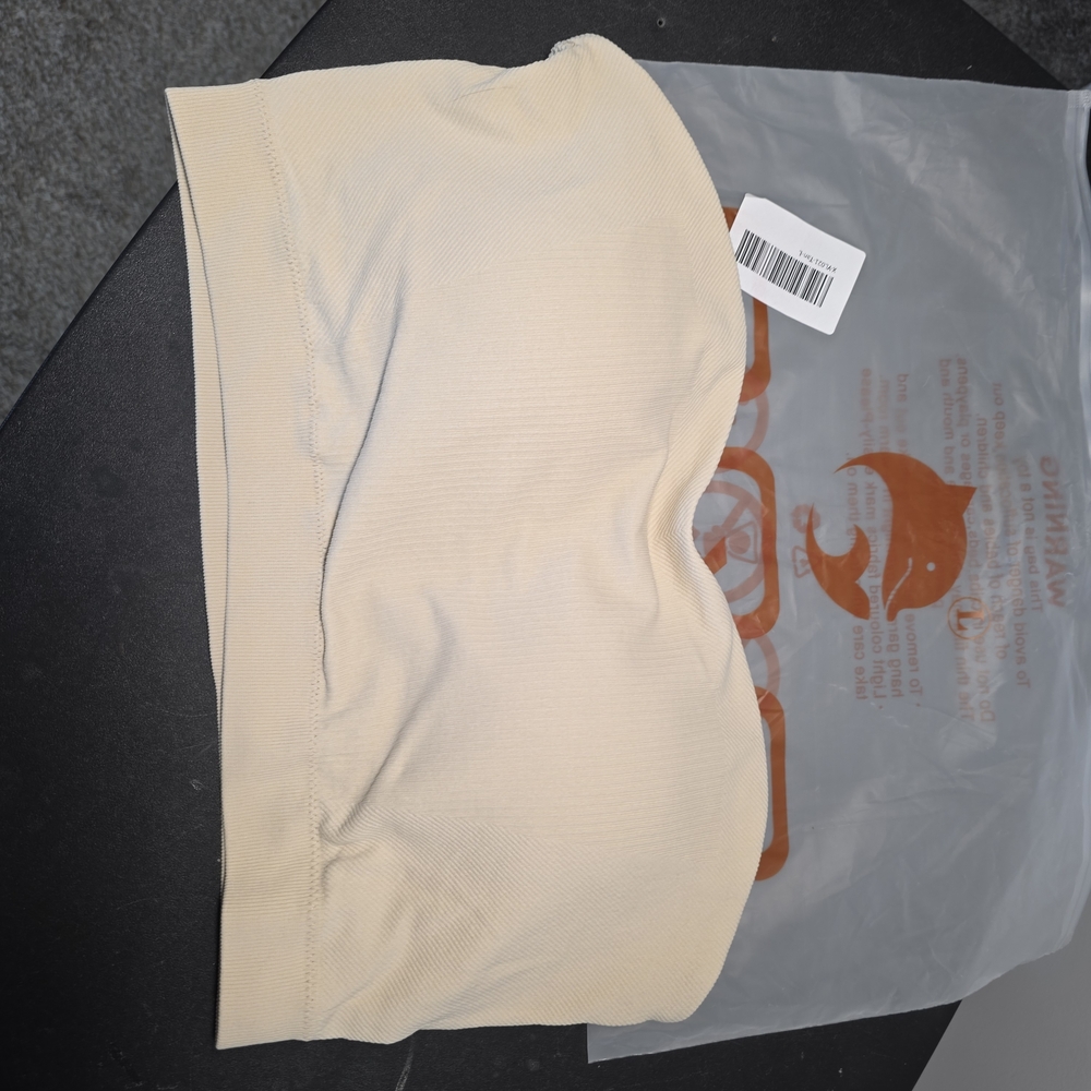 Seamless Cream Bandeau